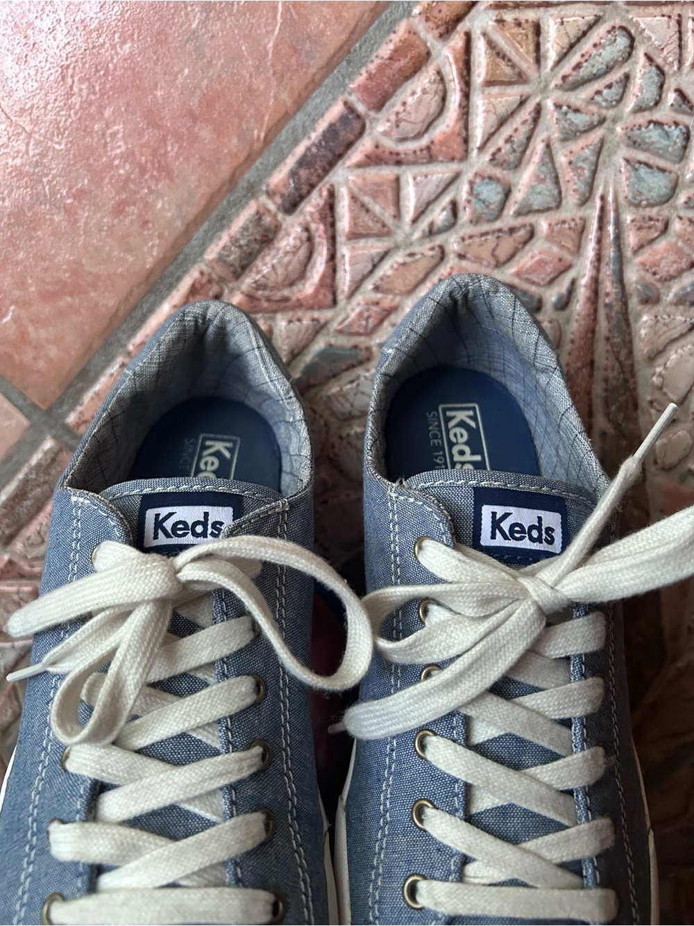 Keds sneakers size 8 - Picture 6 of 9